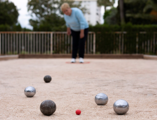 Initiez-vous à la pétanque ! 